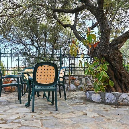 Pavlos' Cottage With Beach View Kórfos المظهر الخارجي الصورة