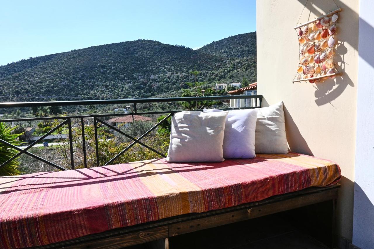 Pavlos' Cottage With Beach View Kórfos المظهر الخارجي الصورة